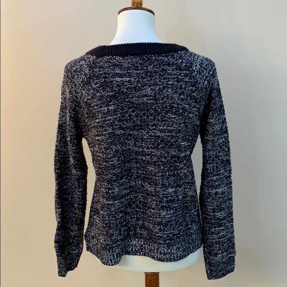 Cute sweater - Picture 4 of 5